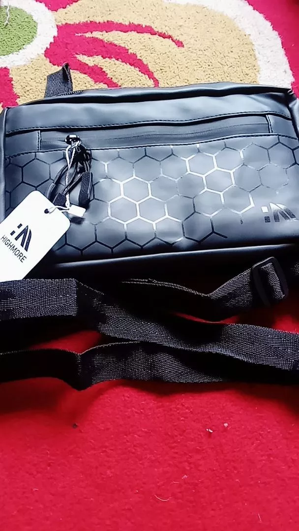 ju***